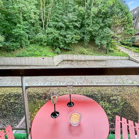 公寓 Avec Parking Et Balcon Prive *