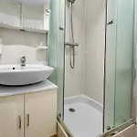 Avec Parking Et Balcon Privé