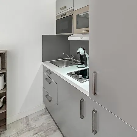 Avec Parking Et Balcon Prive