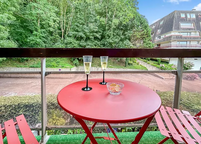 Avec Parking Et Balcon Prive