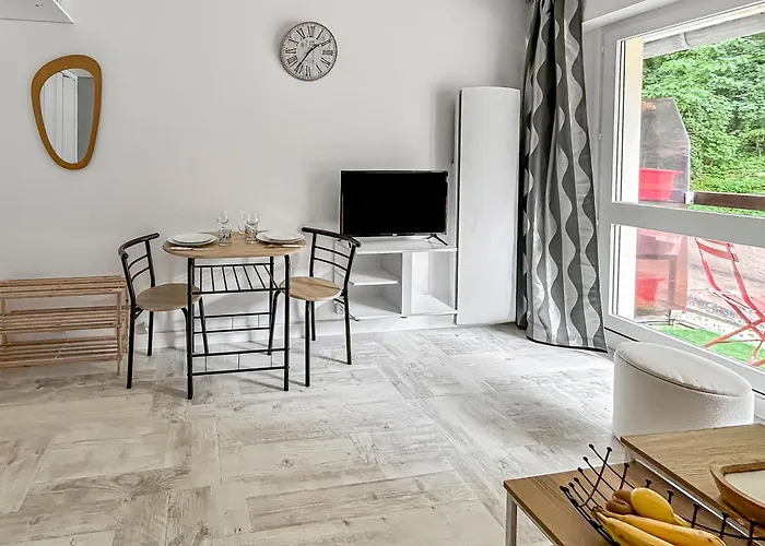 Avec Parking Et Balcon Prive Apartment